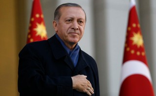 Erdogan: Niech USA cofną decyzję o dostawach broni dla Kurdów w Syrii