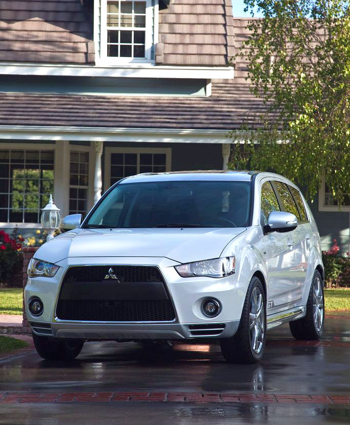 Mitsubishi Outlander GT – koncept w stylu Lancera Evo