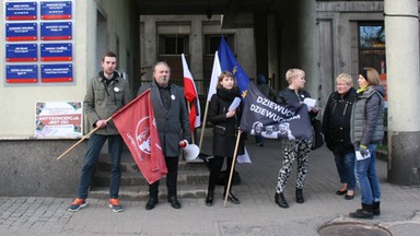 Spór o pigułkę "dzień po". Demonstracje w Gdańsku i Gdyni nie porwały tłumów