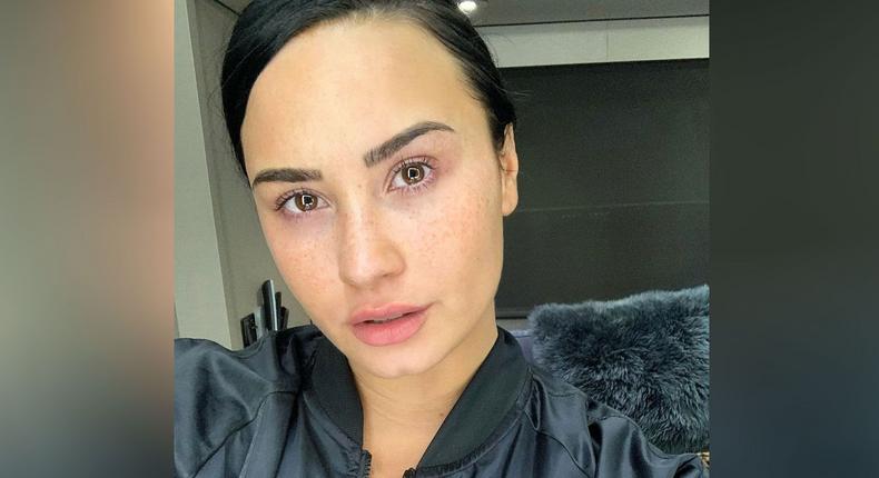 Demi Lovato Shows Off Freckles In No Makeup Selfie