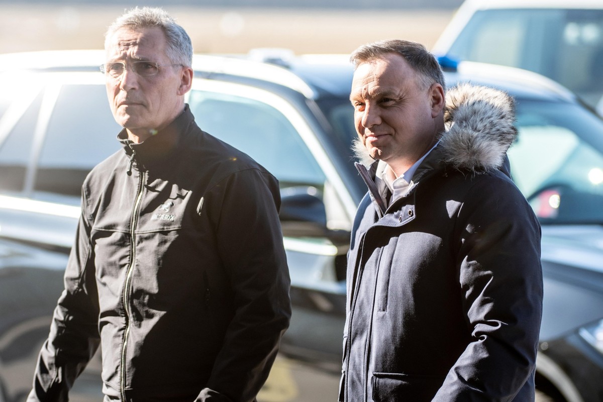Prezydent Andrzej Duda i sekretarz generalny NATO Jens Stoltenberg, 1 marca 2022