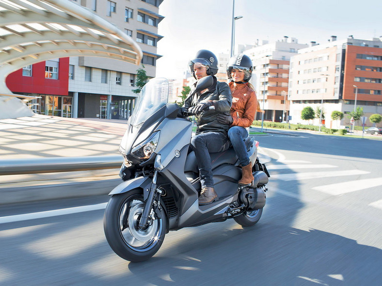 Yamaha X-Max 125