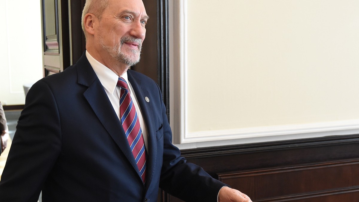 Pododdziały amerykańskiej brygady będą stacjonować w zachodniej Polsce, ale działać w pobliżu granicy wschodniej – powiedział minister obrony Antoni Macierewicz.