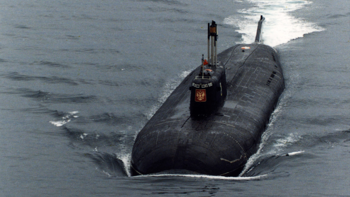 Choć od tragicznego zatonięcia Kurska mija 12 lat, wiele pytań wciąż pozostaje bez odpowiedzi. Coraz częściej mówi się o tym, że to Amerykanie mogli zatopić rosyjski okręt podwodny. Czy słusznie?