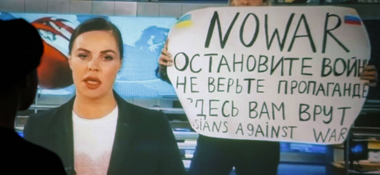 "Die Welt" zatrudnił rosyjską dziennikarkę, która zaprotestowała przeciw wojnie. Ukraińcy oburzeni