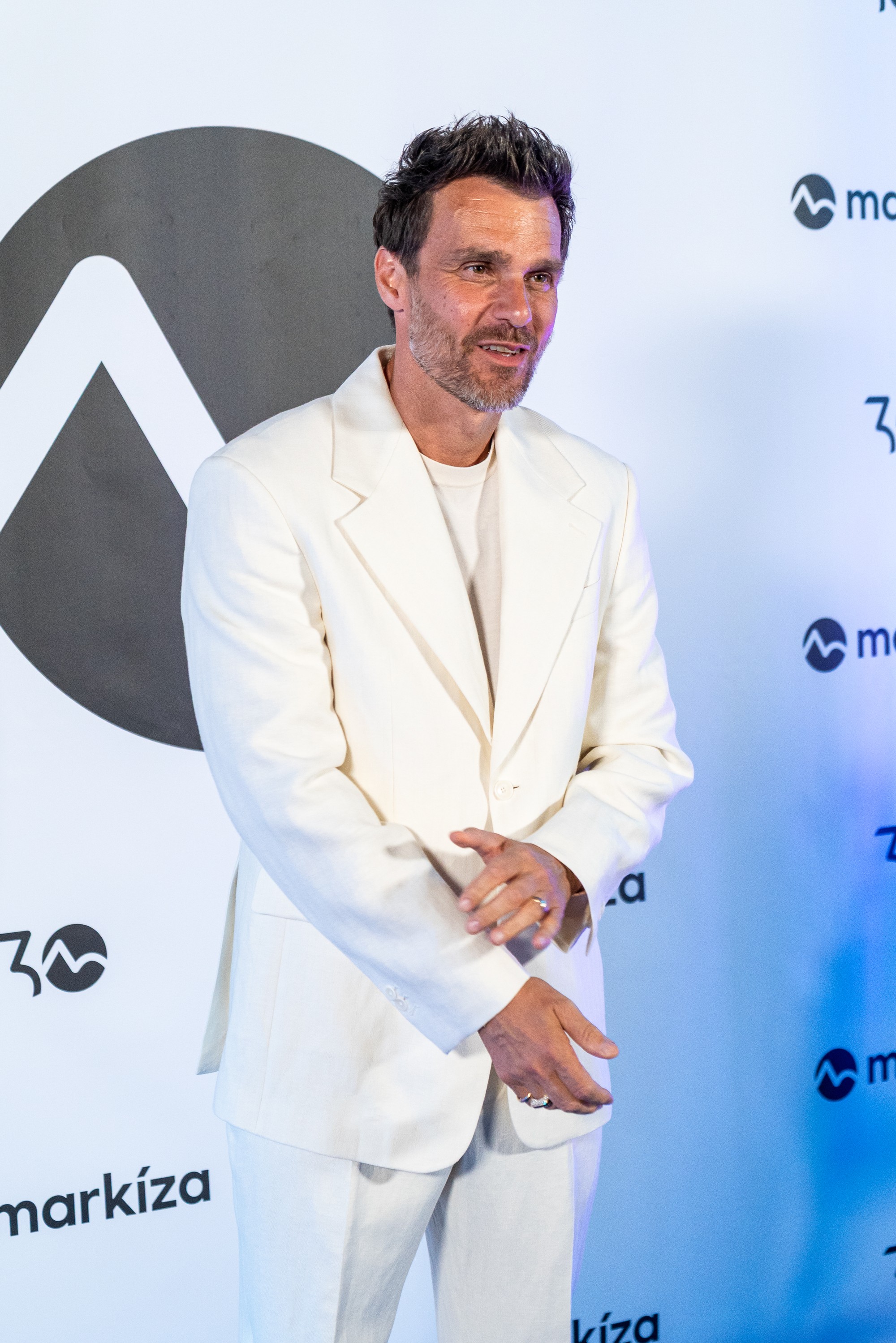 Moderátor Leoš Mareš.