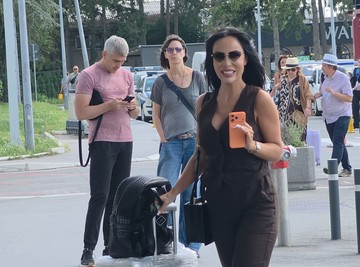 (FOTO) POZNATA SRKINJA SKINULA 25 KILOGRAMA I GRMI KAKO IZGLEDA: Obukla tigrasti kupaći i ostavila bez daha sve