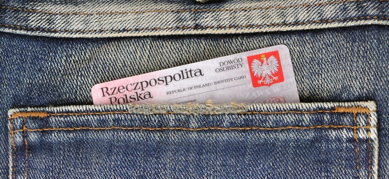 Kiedy w Polsce zaczniemy posługiwać się nowoczesnym dowodem osobistym