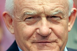 SLD pisze historię po swojemu? "Stan wojenny był uzasadniony"