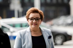 Zalewska o planach podwyżek dla nauczycieli: 500 zł dla tych, którzy wyróżniają się pracą