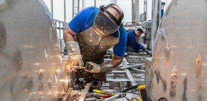 Wielka firma przenosi się do Polski. Niemcy nie są zadowoleni