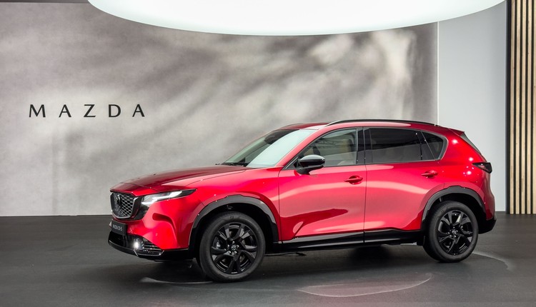 Nowa Mazda CX-5 od dziś w Polsce. Cena premierowa sensacją