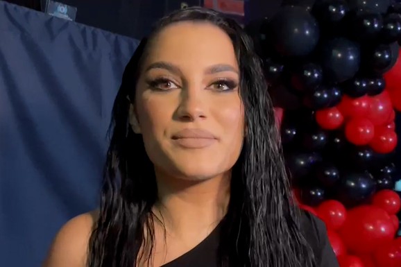 "TO SU TEŠKE OPTUŽBE, LOŠ POTEZ! RUŽNO JE IZGOVORITI TAKVU LAŽ" Barbara Bobak oštro o odluci Tonija Cetinskog da otkaže koncert u Novom Sadu