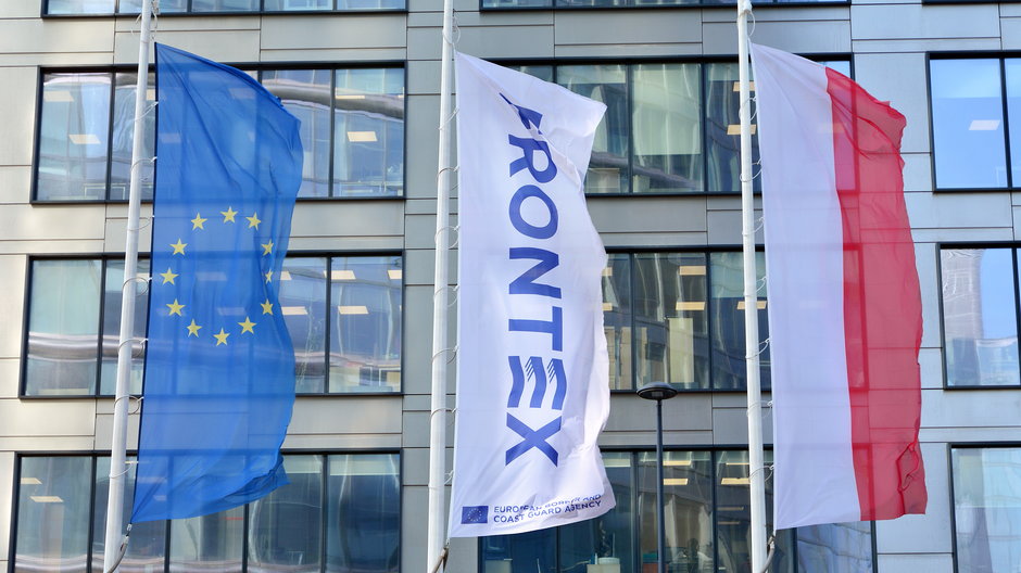 Flagi UE, Frontexu i Polski, Warszawa, 2 marca 2021 r
