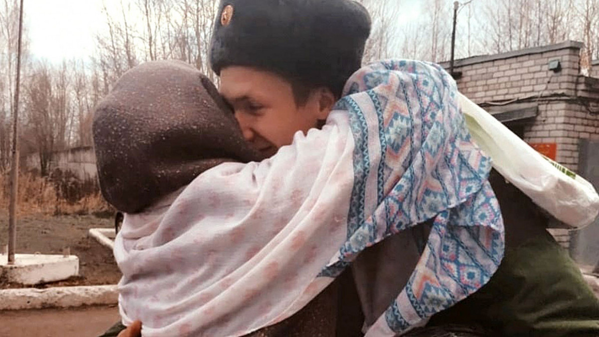 Urodzeni pod Putinem, giną pod Putinem: oto nastoletni żołnierze Rosji