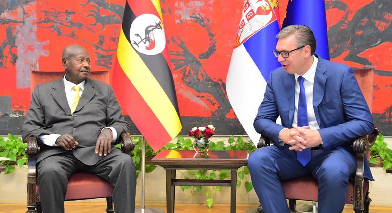 Left to right: Museveni and Serbian leader President Aleksandar Vučić 