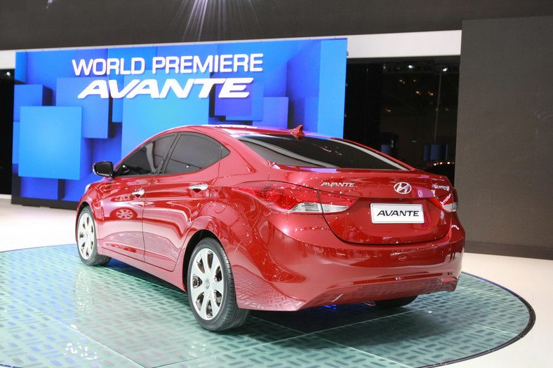 Busan Motor Show 2010: Hyundai Elantra/Avante – premiera nowej generacji