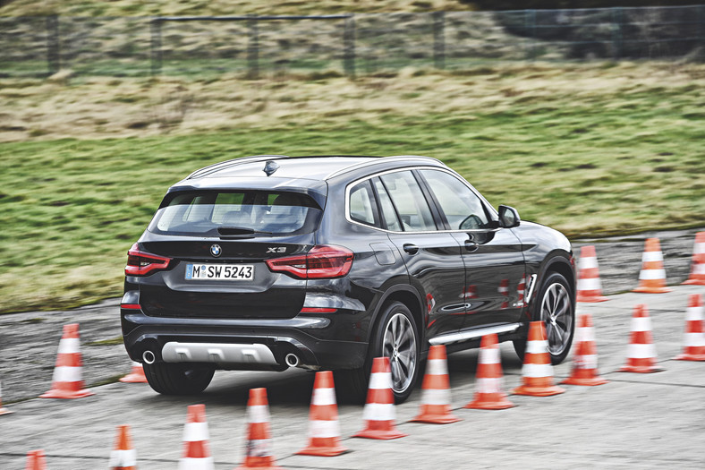 Alfa Romeo Stelvio vs. Audi Q5, BMW X3, Mercedes GLC i