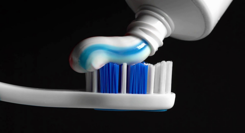 Toothpaste for acne(videoblocks)