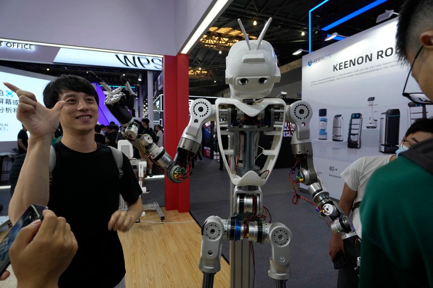 Svetska konferencija o veštačkoj inteligenciji u Šangaju 6. jula