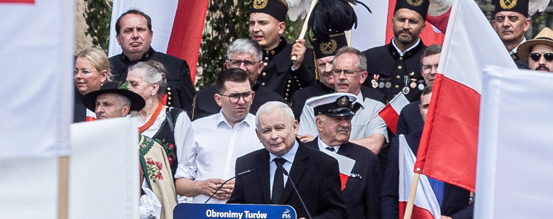Szef PiS Jarosław Kaczyński podczas partyjnego wiecu w Bogatyni. 24 czerwca 2023 r.