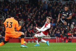 Liga angielska: Manchester United zakończył zwycięską serię Arsenalu [WIDEO]