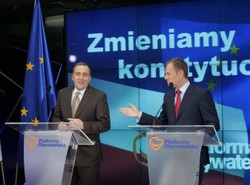 Schetyna o aferze wokół posłów PiS: Sprawa jest ewidentna