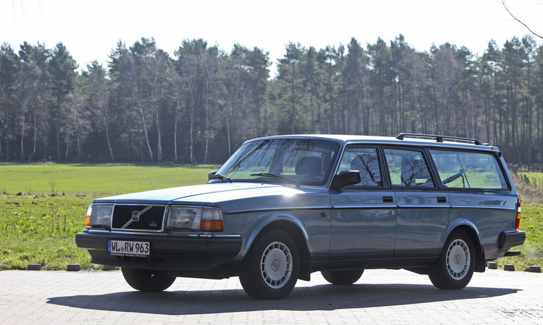 Volvo 240 - prawdziwy twardziel na lata