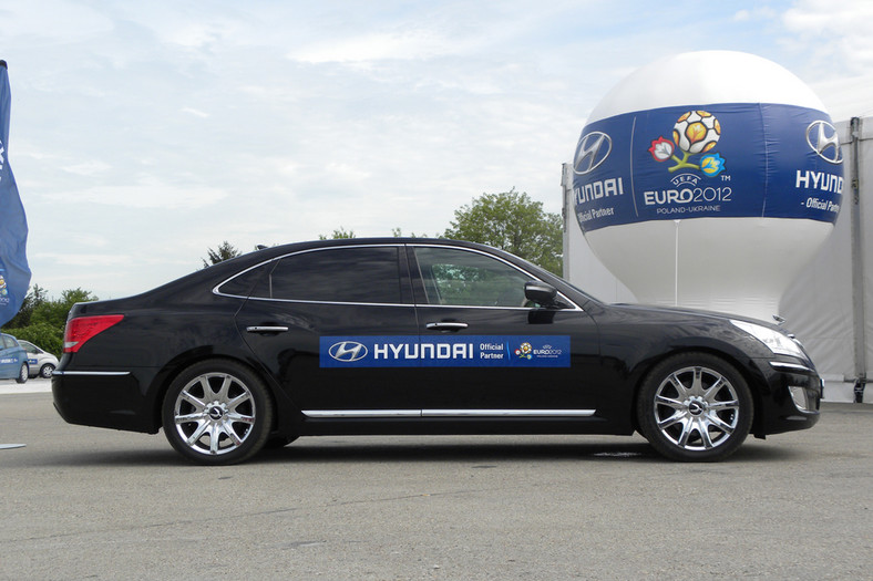 Equus: limuzyna Michela Platiniego na Euro 2012