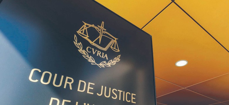 TSUE wyjaśnia: Wyroki Trybunału wiążą sądy krajowe