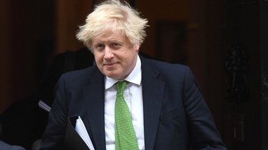 Atak Rosji na Ukrainę. Boris Johnson zapowiada "potężny pakiet sankcji"