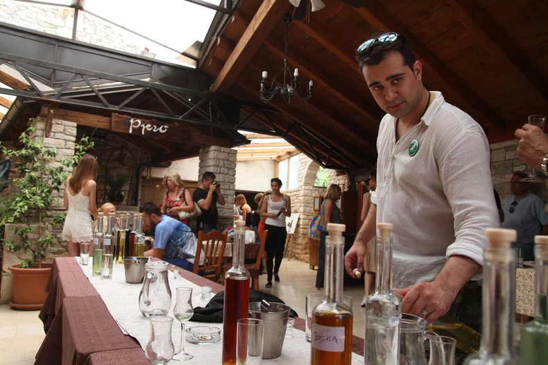 Stefan je bio zadužen za degustaciju Istarskih rakija