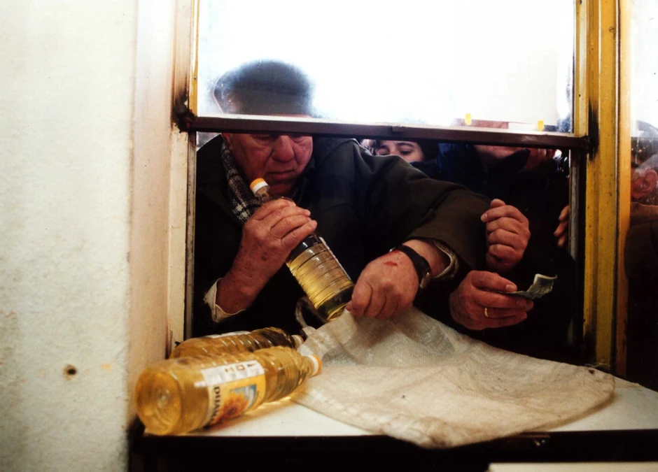 devedesete nestašice, redovi