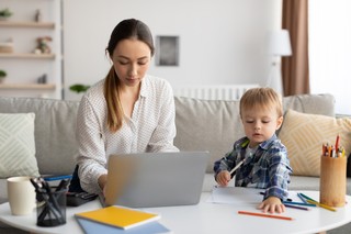 Okazjonalna praca zdalna. 24 dni tylko na wniosek pracownika