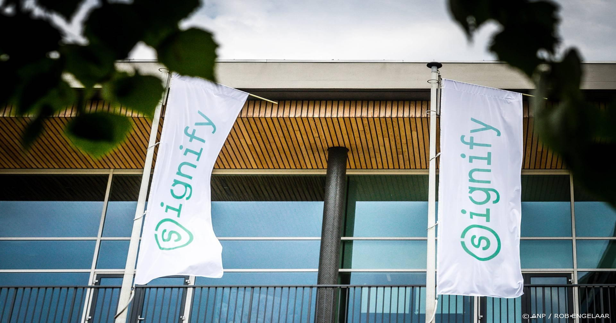 17-procent-koersval-Signify-schrapt-150-banen-in-Nederland-na-teleurstellende-cijfers