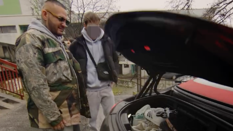 Rytmus rozdal desiatky svojich tenisiek. 