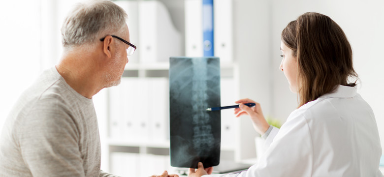 Osteofity - dzioby kostne tworzące się na krawędziach trzonu kręgosłupa oraz stawów. Objawy i metody leczenia