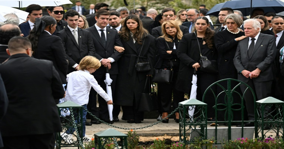 Colombie : Derniers adieux au sénateur Miguel Uribe assassiné