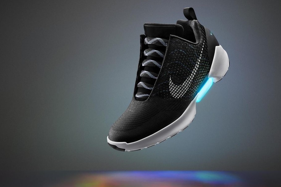 nike hyperadapt