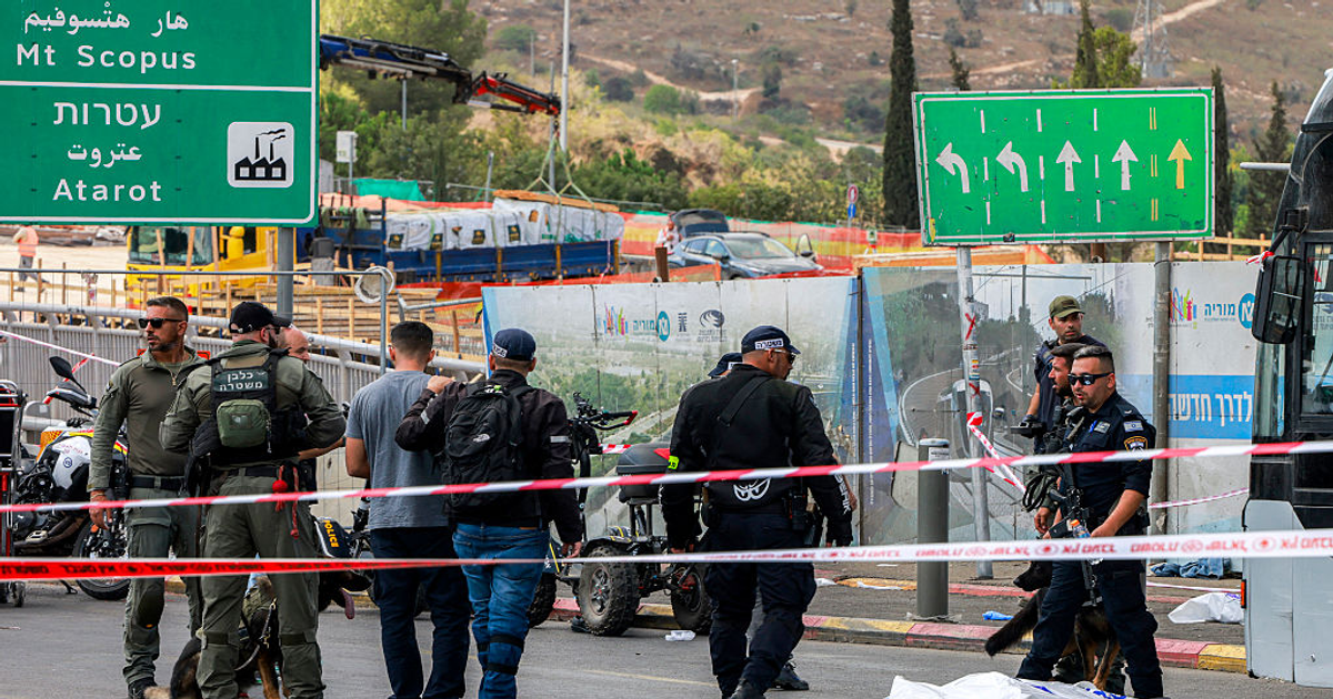 Atak w Jerozolimie. Terroryści strzelali do pasażerów autobusu