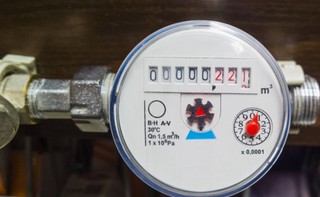 Przedawnione rachunki za wodę mogą być uznane za naruszenie dyscypliny finansów publicznych