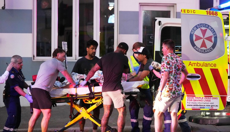 Strzały na plaży w Sydney. Jest wiele ofiar