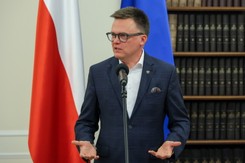 Afera Collegium Humanum. Szymon Hołownia grozi pozwem