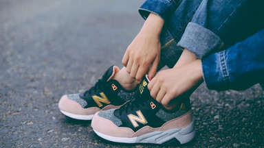 Odśwież stylizację modnymi butami. Wybraliśmy top modele damskich New Balance'ów