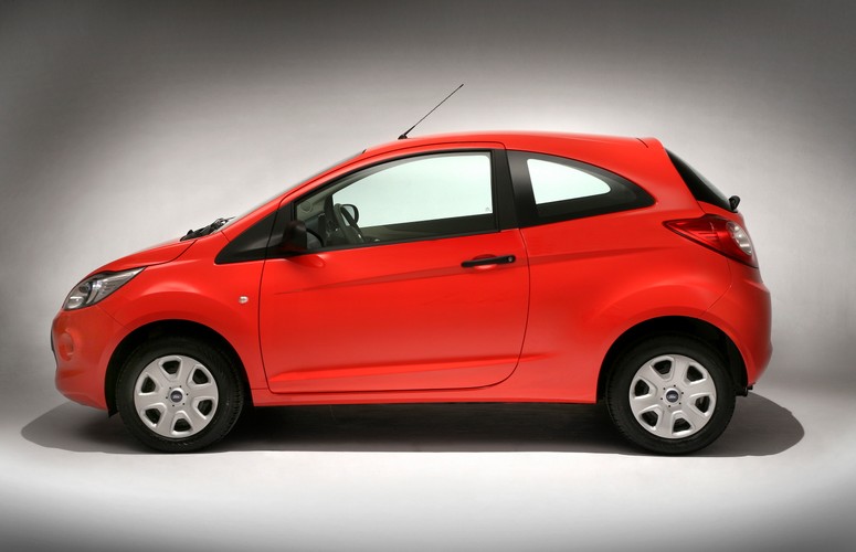 Spece z Forda szlifowali zawieszenie i układ kierowniczy ka na najróżniejszych drogach (także polskich). Mało tego, samochód wylewał też siódme poty w czasie testów na legendarnym torze wyścigowym Nurburgring w Niemczech