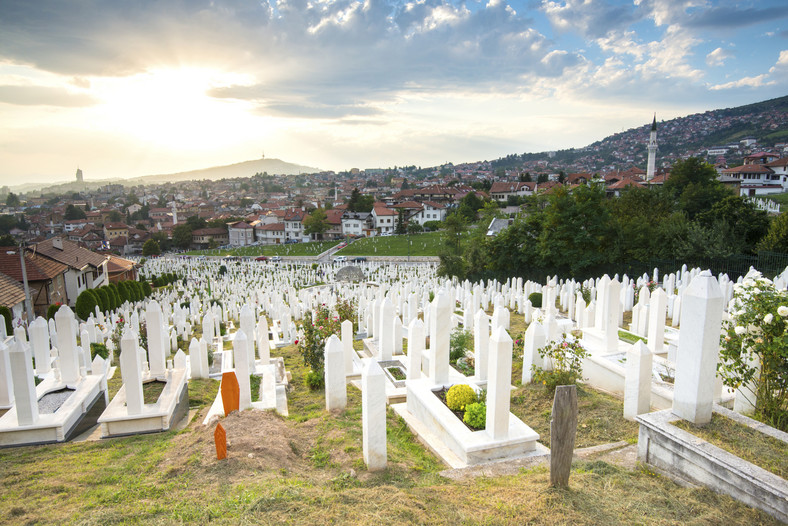 Sarajewo - jeden z wielu cmentarzy w mieście