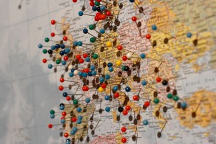 Wspólnota Europejska podzieliła się na dwa nowe bloki