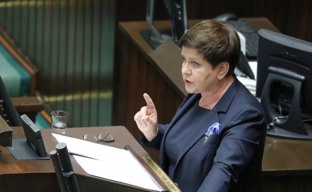 Szydło: Emerytury dla matek i premie za szybsze urodzenie drugiego dziecka