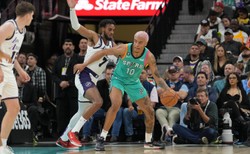 Liga NBA. Sochan kontuzjowany, ósma z rzędu porażka Spurs