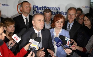 Schetyna: Nie zamkniemy programu Rodzina 500 Plus